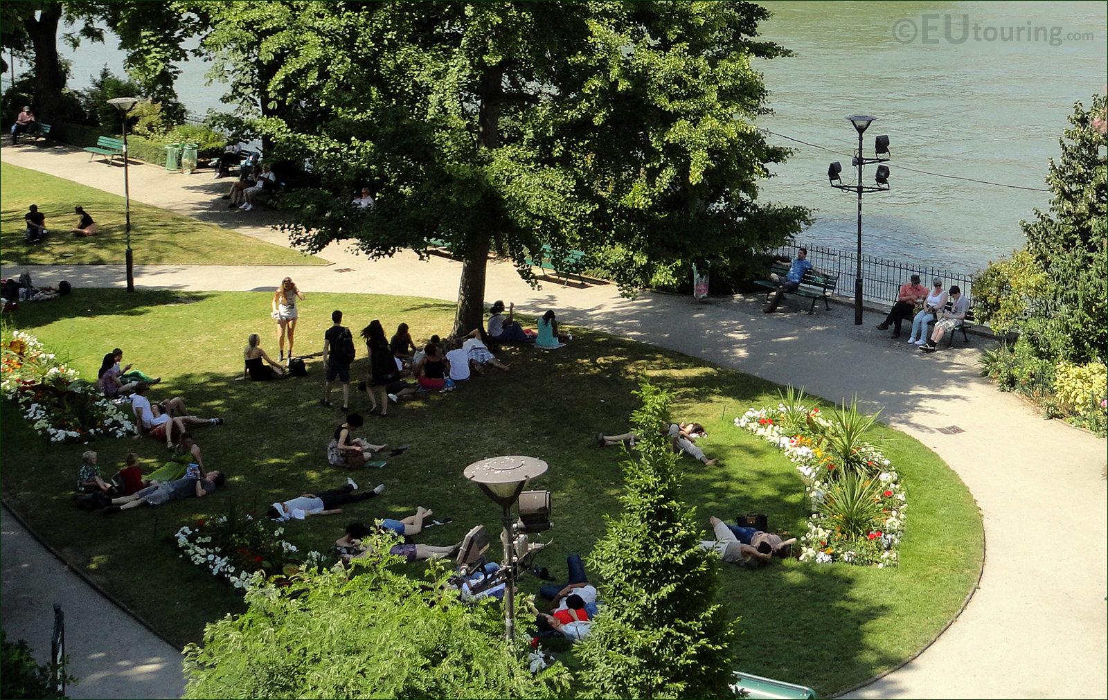 square_du_vert_galant_b13_DSC01285 s.JPG