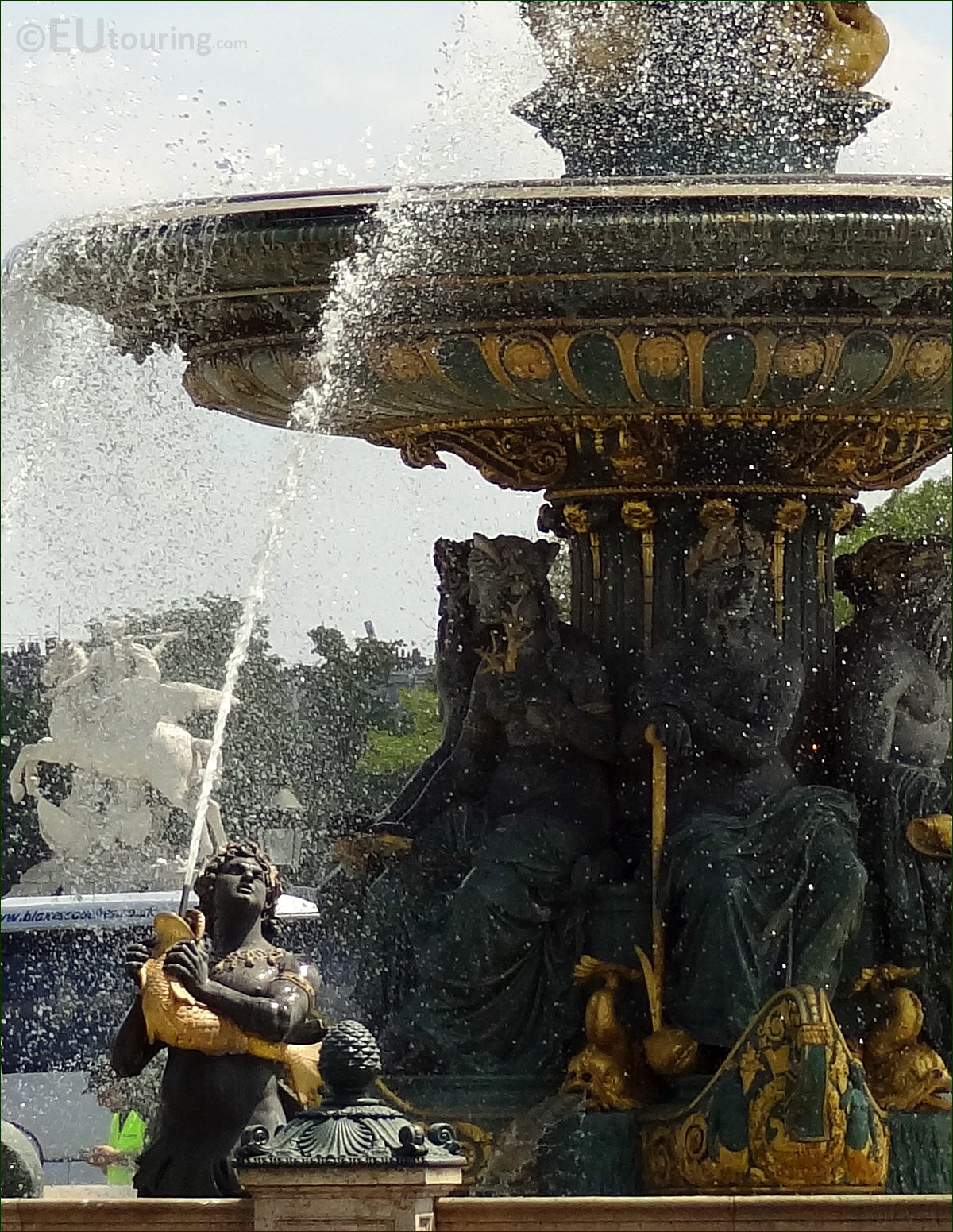 place_de_la_concorde_m13_DSC03272FP_lrg