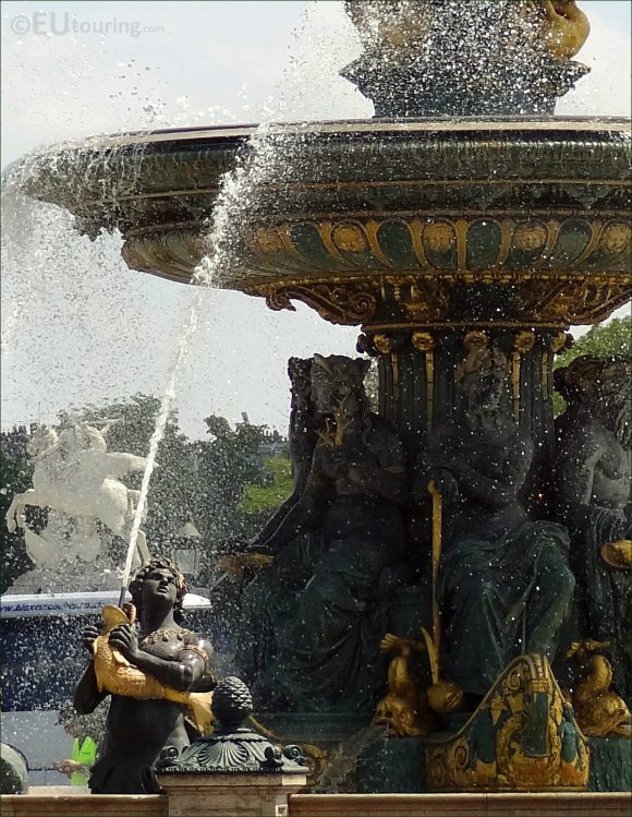 place_de_la_concorde_m13_DSC03272FP_lrg